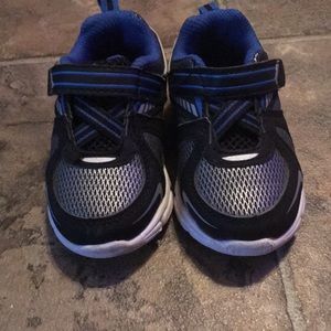 💥2/$6 or 3/$10💥 Boy Toddler shoes